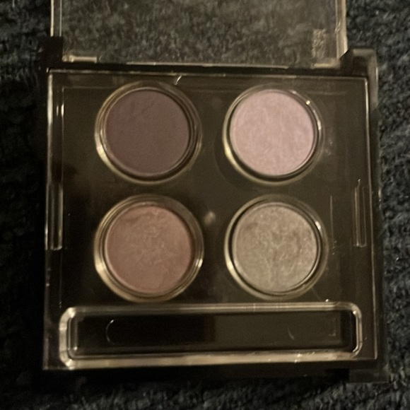 Lancome set of two eyeshadow palettes - Picture 3 of 3